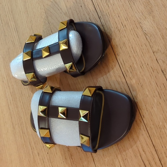 Brown stud sandals size US8 EU 40 - Picture 4 of 9